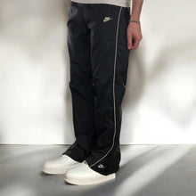 Load image into Gallery viewer, RARE 2025 Baggy Nike Joggers
